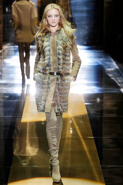 Look 20